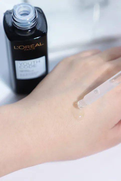 精华|惊了！小棕瓶平替竟然上位成功？