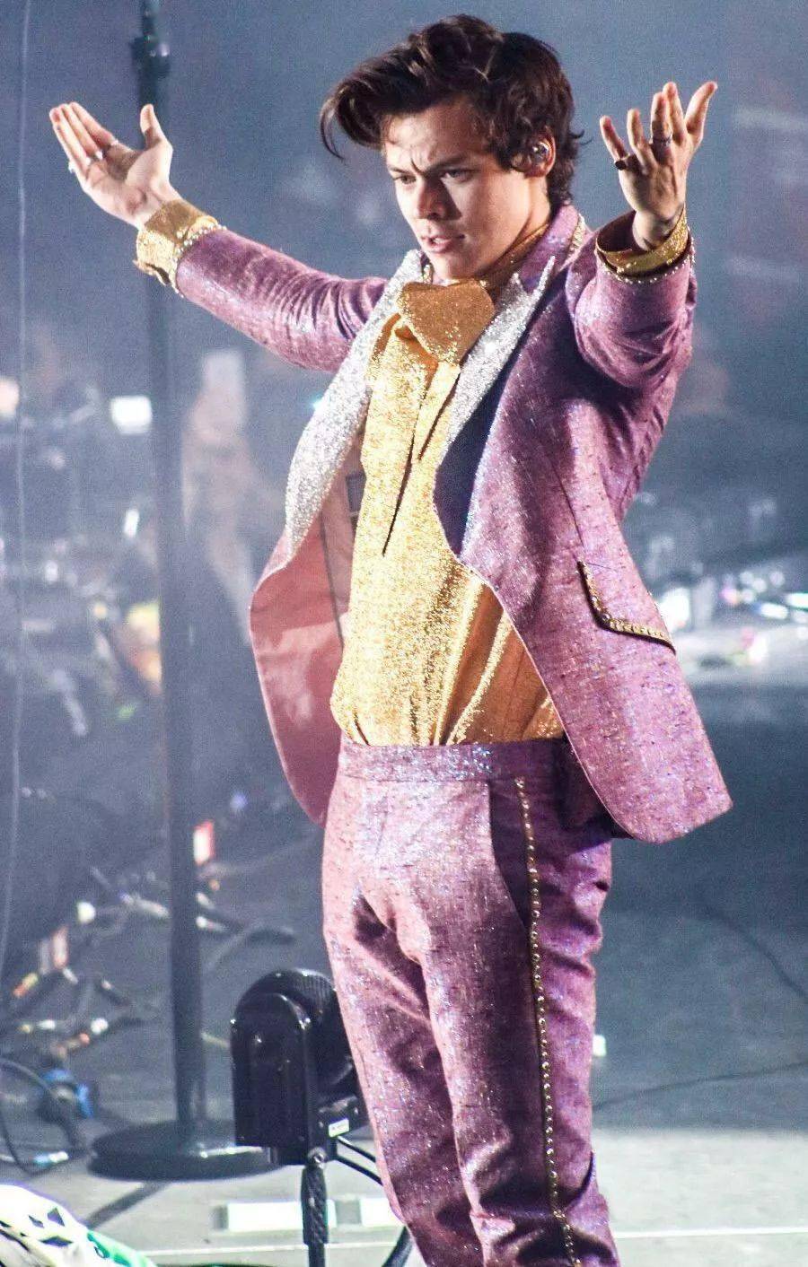 Harry|美国版VOGUE 史上第一张单人男性封面！