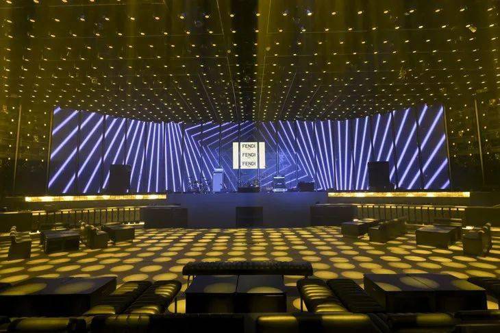 节目|壹周潮话题 | 付完尾款，只能靠这节目找找赚钱动力了