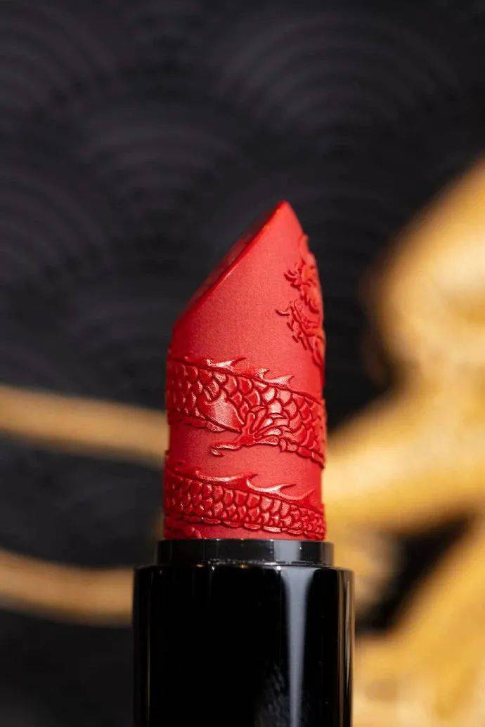 眼影|露华浓要倒闭了？30块买这些，更加赚！