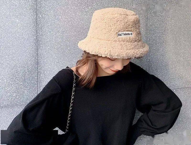 男士戴什么帽子显脸小 f502c1ff49c24344804d51ca25824822.jpeg