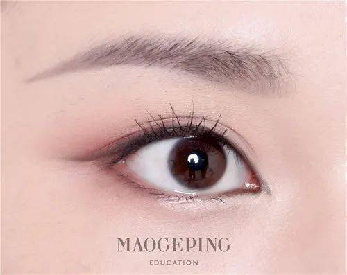 梦见眉毛长长遮眼睛,解读梦境中的隐秘信息 梦见眉毛长长遮眼睛,解读梦境中的隐秘信息