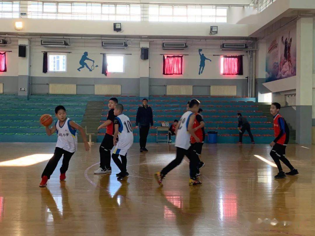 2020奥运会篮球比赛_内大满洲里学院举办2020级“新生杯”篮球赛