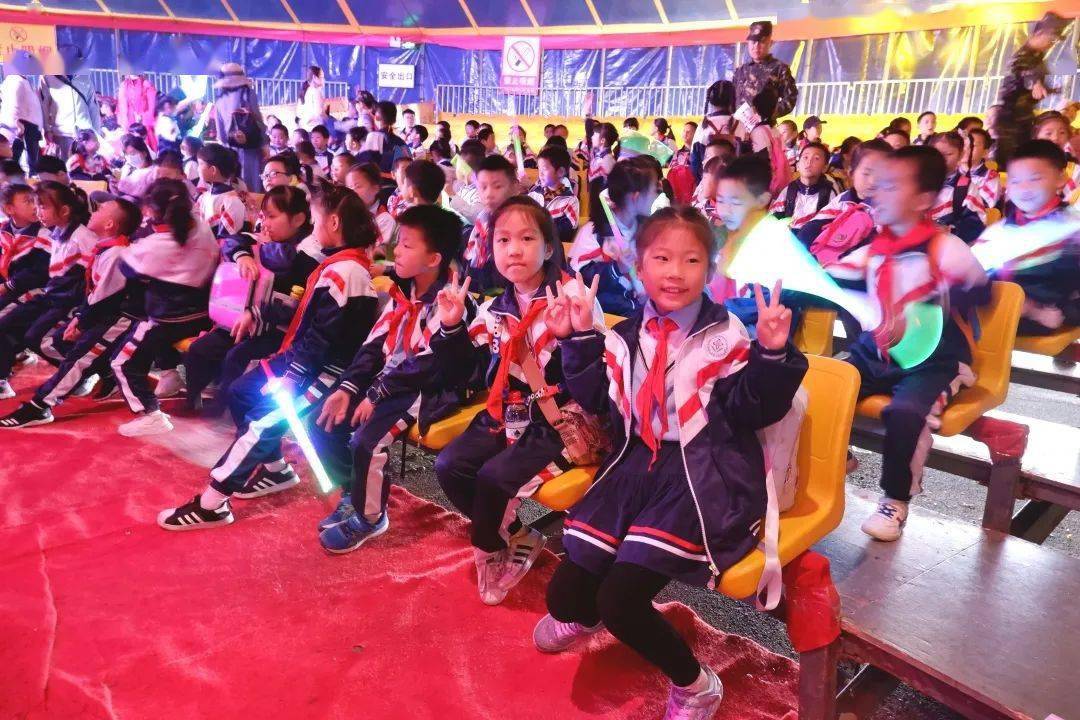 江华小学2020年排名_勇做追梦人|江华小学教育集团举行班主任培训活动