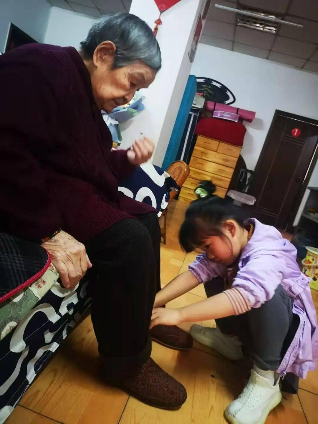孝亲敬老爱劳动美好家园我行动