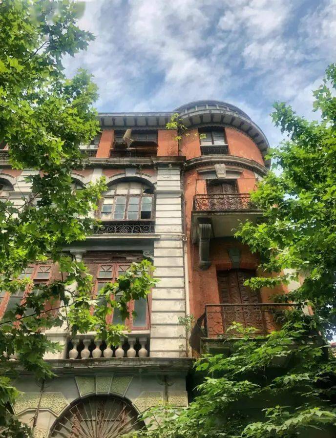 为什么叫巴公房子 e839656df19d4991994fe12b9544f909.jpeg