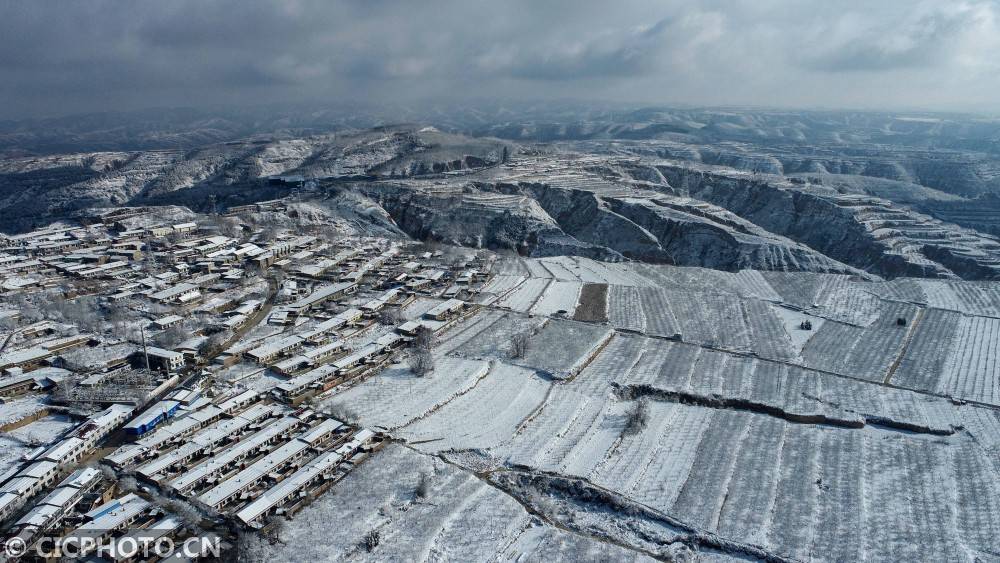 山西吉县:黄土高原雪景如画_手机搜狐网