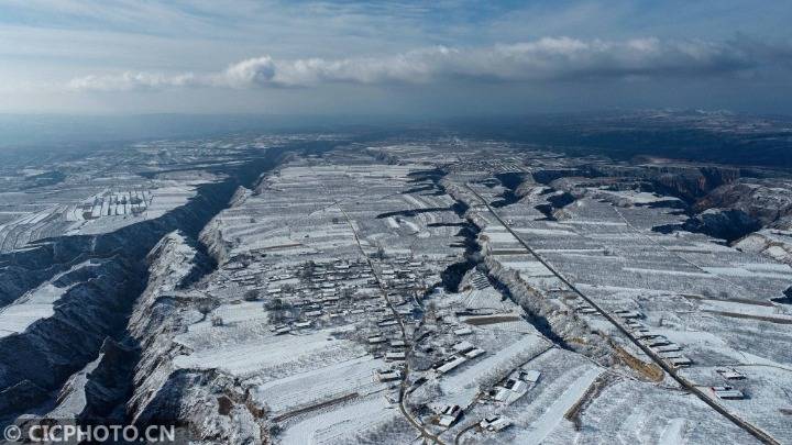 山西吉县:黄土高原雪景如画