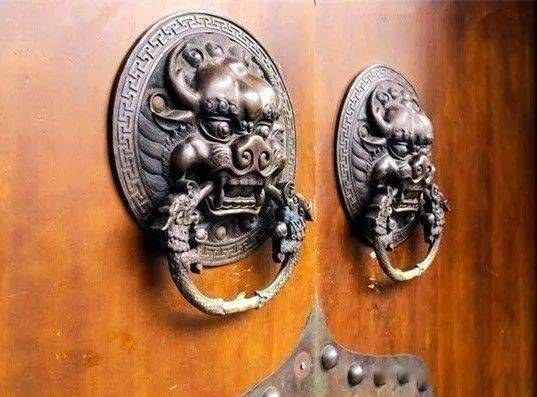 中国铺首朱门寒宅铺首衔环