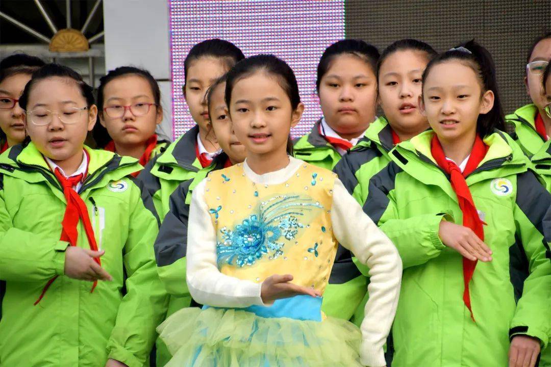 【东风西路小学】"文明从我做起"主题升旗仪式
