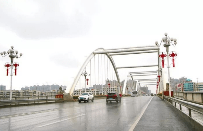 邵阳经济总量_邵阳米粉(2)