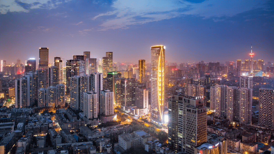 2018年成都市经济总量15个副省级_成都市经济发展状况图