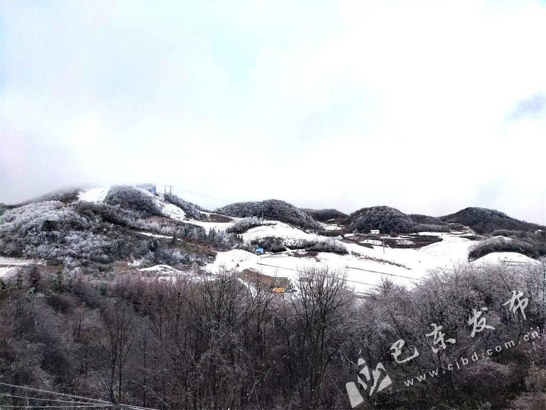 滑雪场都精准地落在这里每年的第一场雪绿葱坡作为巴东有名的高寒乡镇