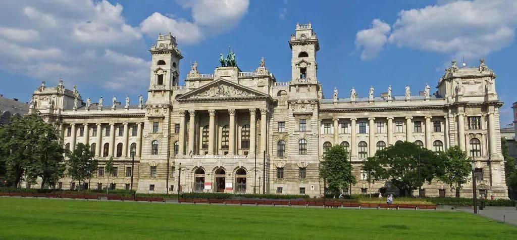 卡迪夫大学2020排名_卡迪夫大学专业排名情况详解(2)