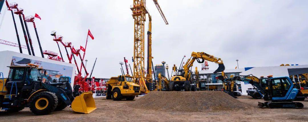 bauma CHINA 2020 节能新标杆徐工新能源挖星空体育官网掘机引领绿色(图3)