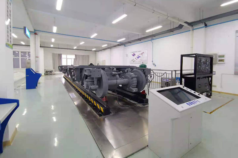 哪里可以学汽车喷漆技术 85e2917f03a540eab2abe23a6675788a.jpeg