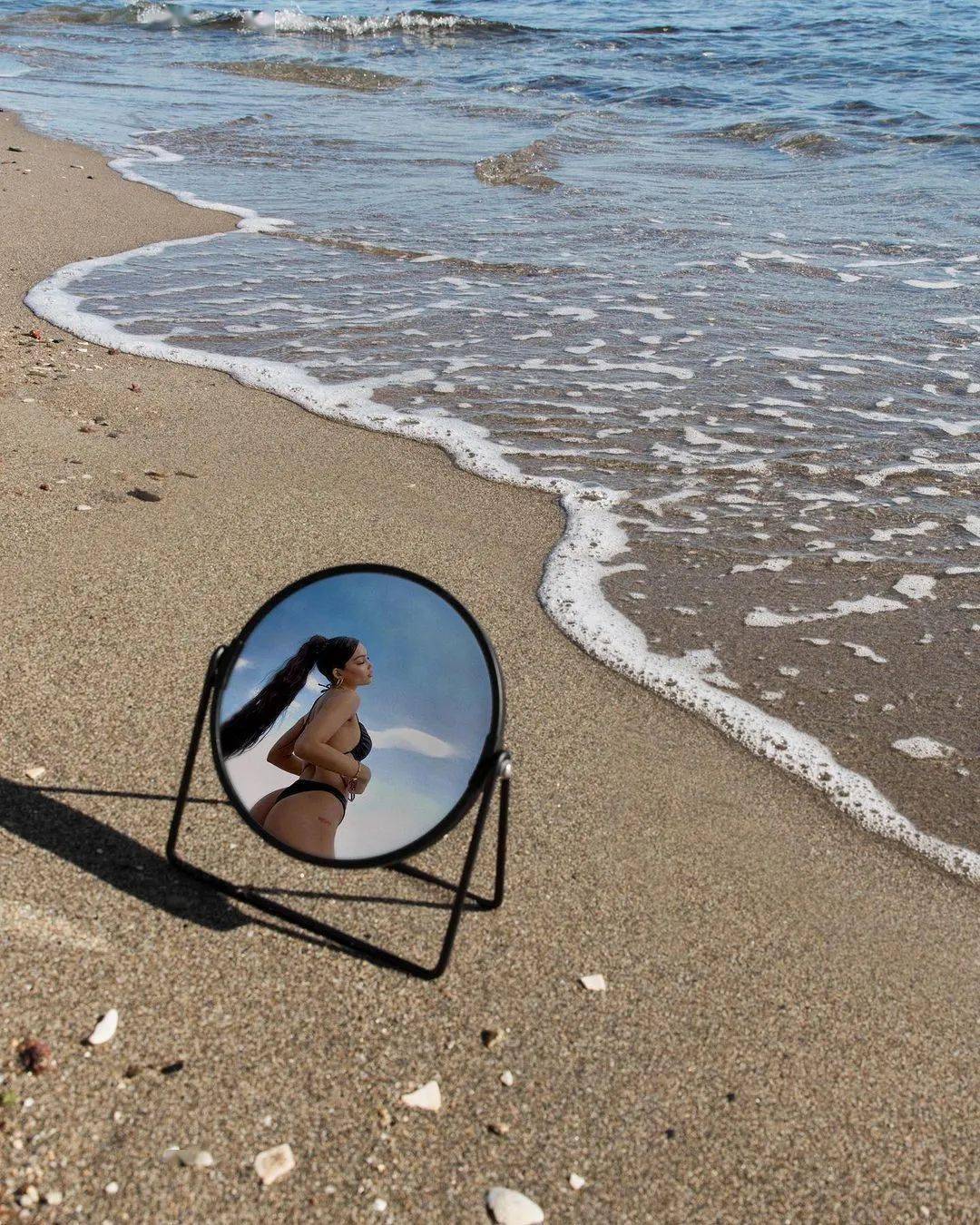 你的镜子这么好看，自拍一定很美吧