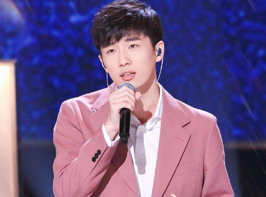 中国好声音2020选手_《中国好声音2020》总决赛如同“过场”,年轻女歌手