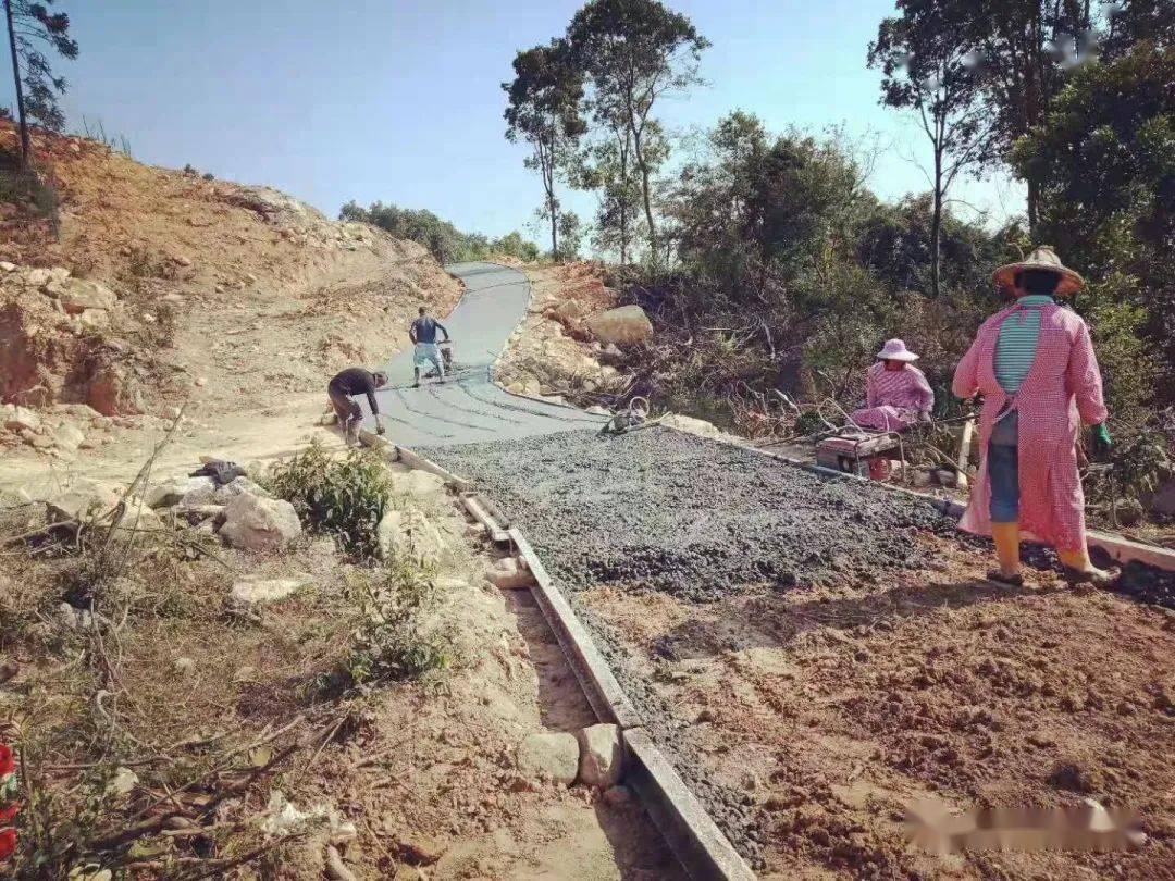 GDP添绿_爱绿护绿手抄报