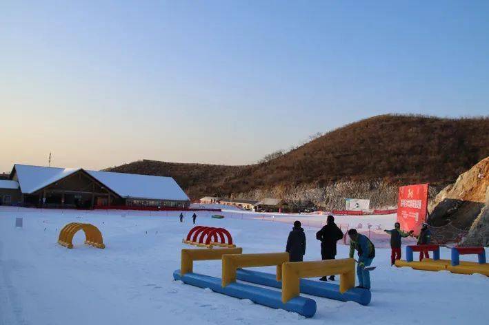 十博体育昌平各雪场造雪开滑倒计时明天这里还有免费试滑(图1)