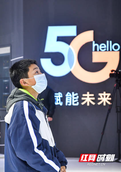 李长|组图丨5G+XR、虚拟现实……快来看这场窥见未来的展！