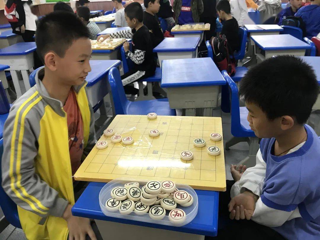 如何练习下象棋 bda6c96b8917468c83ce3fc217f2677c.jpeg