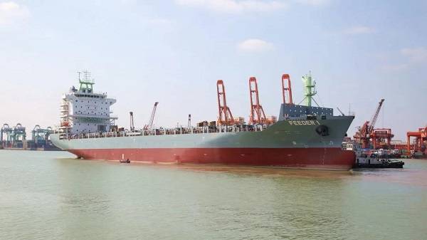 重工|广东中远海运重工1750TEU集装箱船完成倾斜试验
