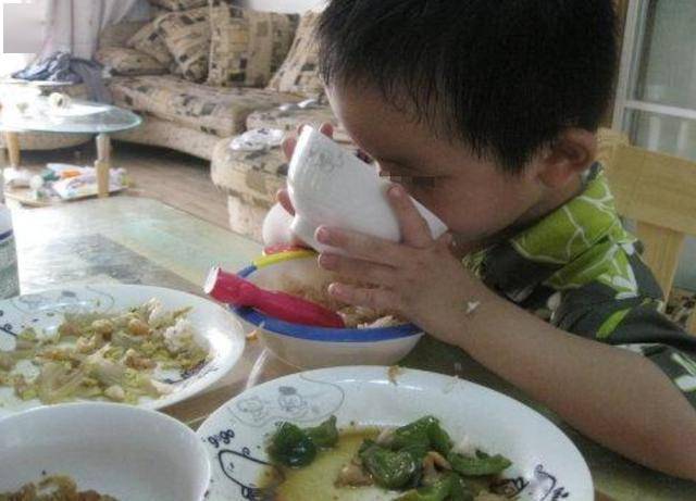 孩子饭量大却不见长高?可能是吃了这4种"饭",许多家长