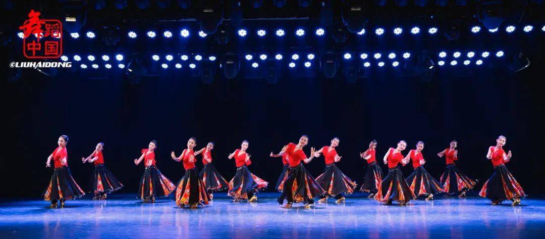 校园音乐剧背景音乐 51daae1815ae4b4dac4701b997056a1a.jpeg