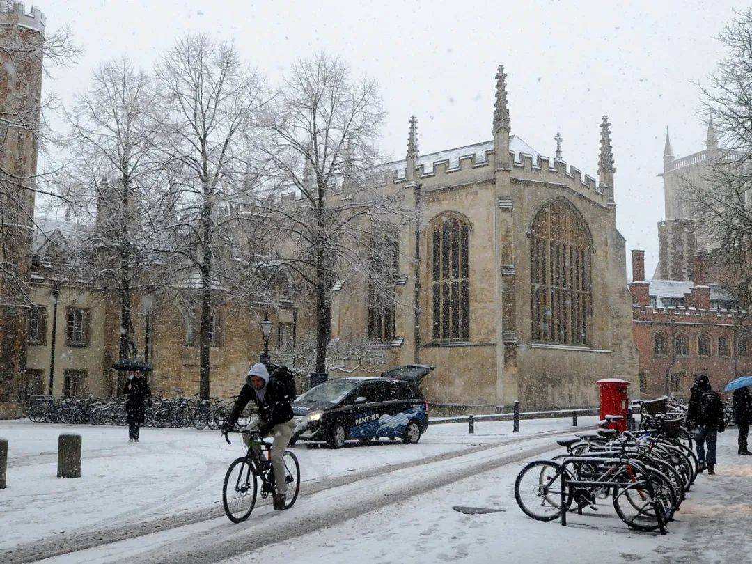 英国第一场雪来了雪景下的大学谁最美爱丁堡格拉斯哥