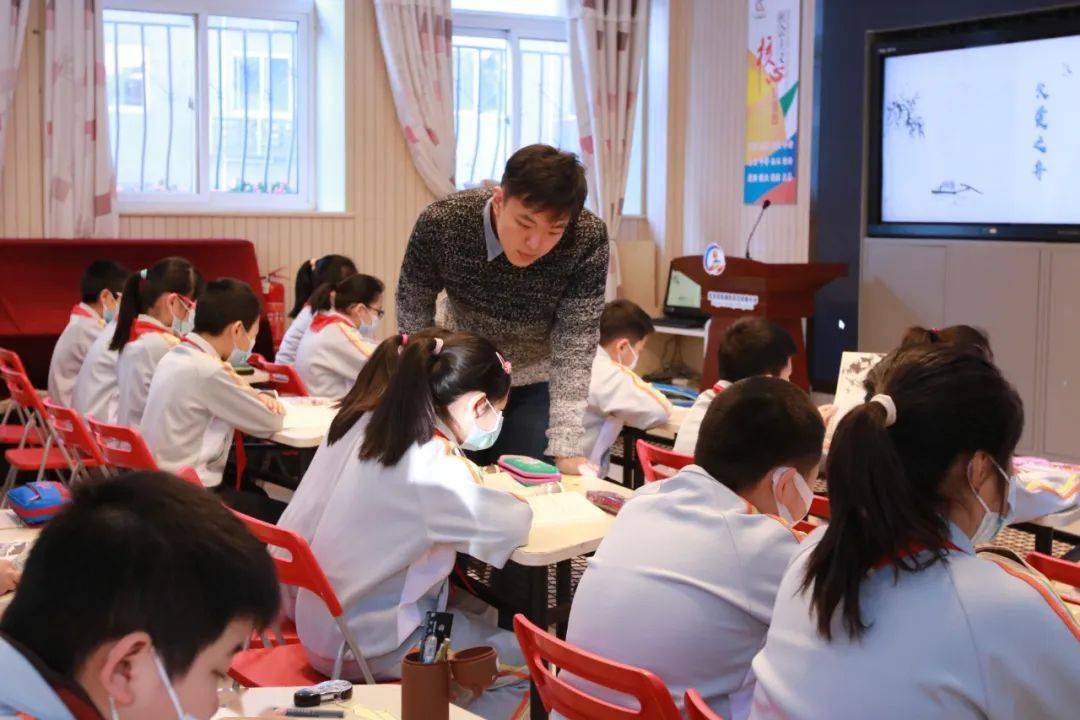 未来期望今后,东交民巷小学教师团队将继续在日常课堂中更加深入钻研