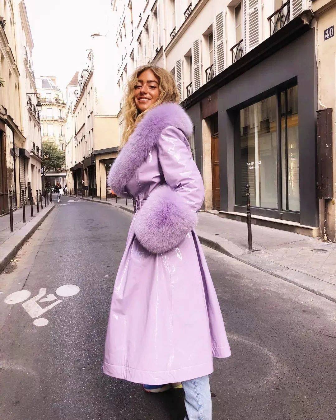 同款毛绒外套推荐 42a784f408284542bfb7456167991910.jpeg