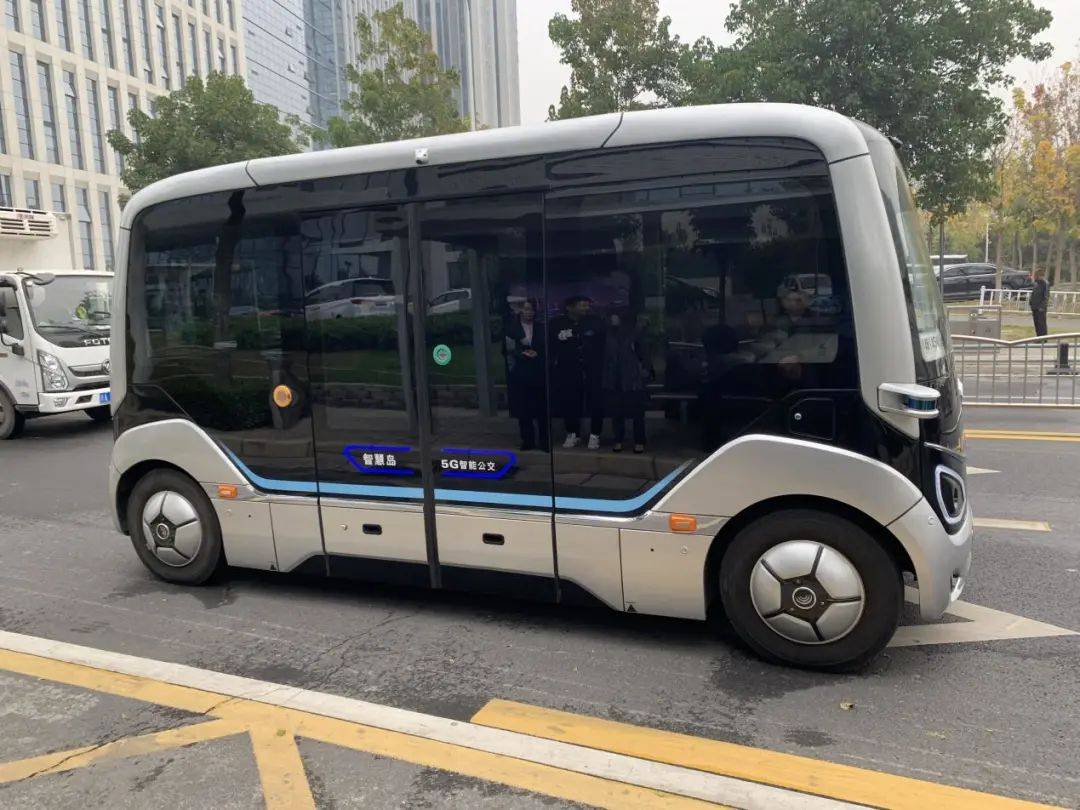 全城普及"移"起5g|移动5g 智慧交通,为智能公交保驾护航