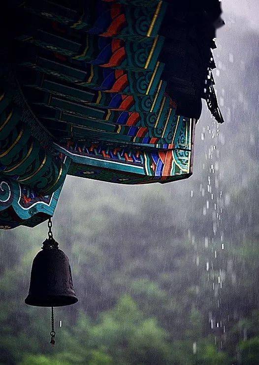 古琴曲《半山听雨》:一世荣华,不如半山听雨