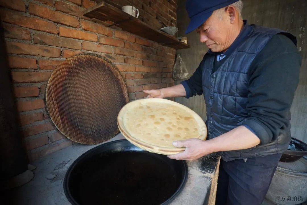 食在沂水:臻致的圈里炕饼