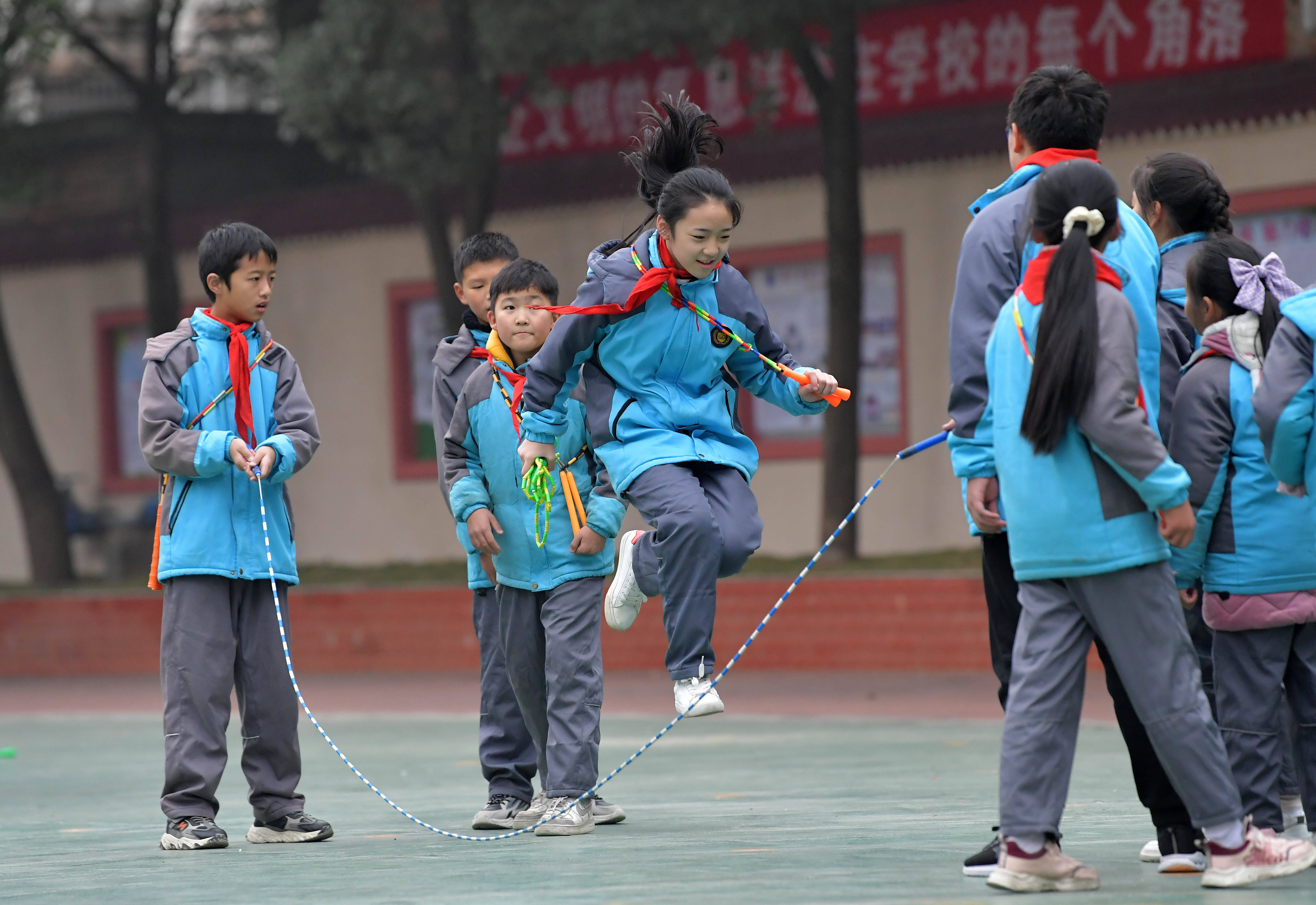 奥林匹克的追光者——盲童跳绳队 - 中国日报网