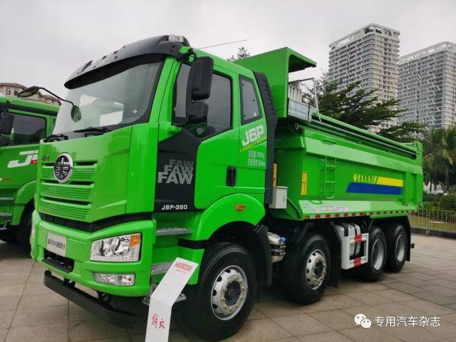 新j6p 8×4底盘 新宏昌k4t上装底盘亮点:国六8×4渣土车,匹配ca6dl6