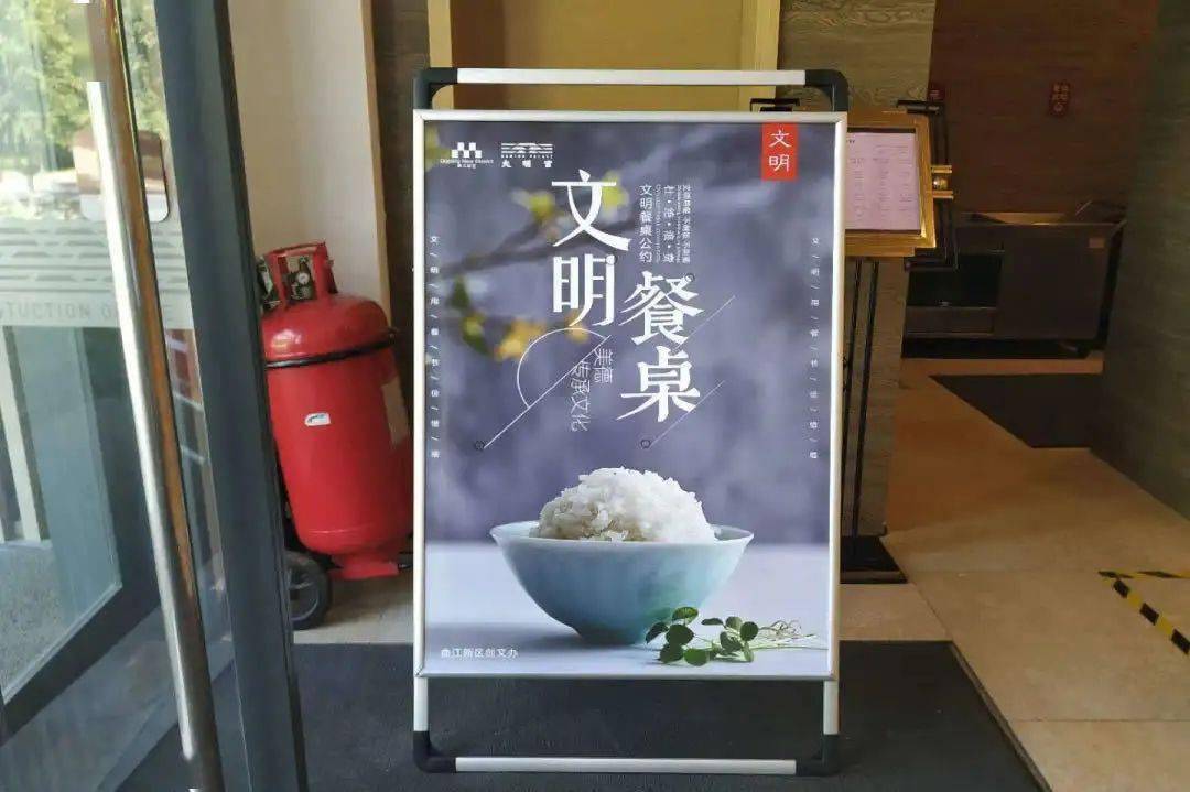 奇怪的姿势又增加了！：乐鱼体育(图46)