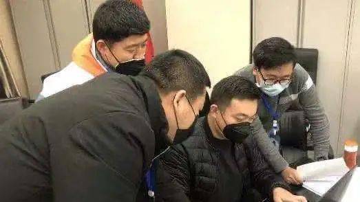 奇怪的姿势又增加了！：乐鱼体育(图15)
