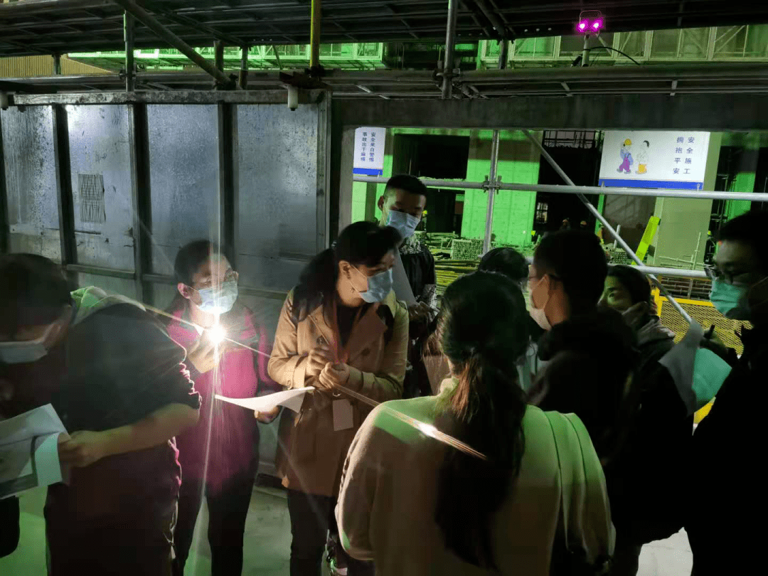 不想当人口普查员_人口普查员证件图片(2)