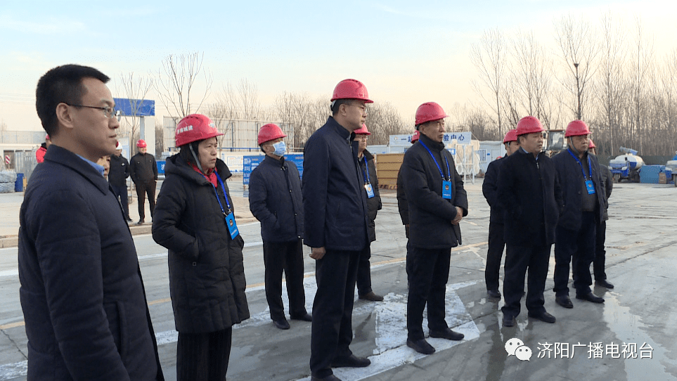 时政新闻区领导视察全区交通基础设施建设工作