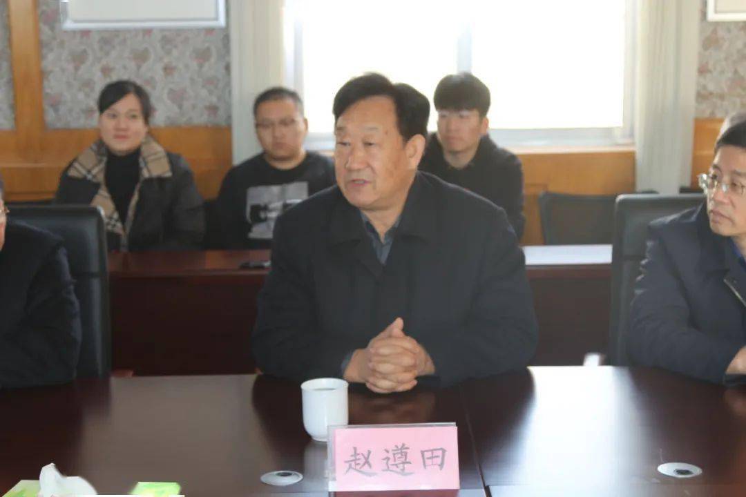 叩官山东丰茂水草农业科技有限公司与山东师范大学赵遵田教授团队签约