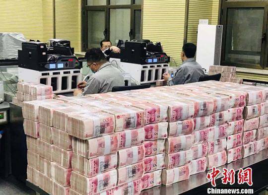 中央定调2021年中国经济 5大新提法传递啥信号？