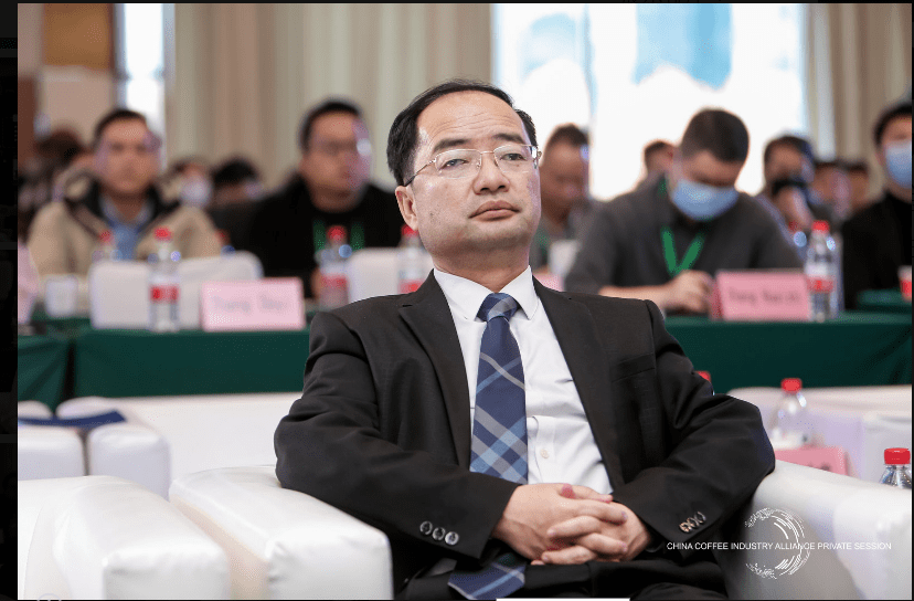 普洱市委常委,市委宣传部部长王鸿彬出席峰会