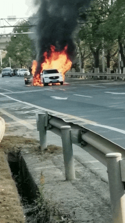 十万火急!昨天上午十点,事发无锡环太湖公路!