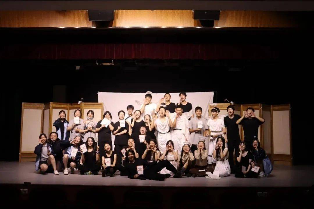 318d897564574b0b936e36545d203a33.jpeg
