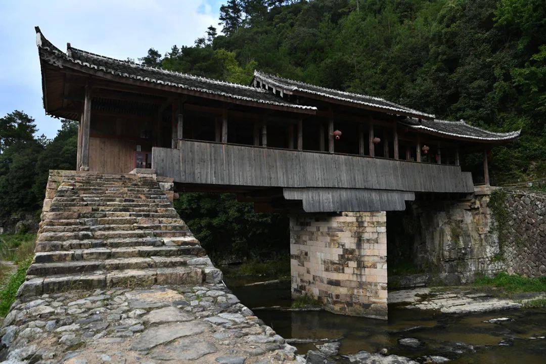 闽浙廊桥②从寿宁去泰顺廊桥连接的是山间生活