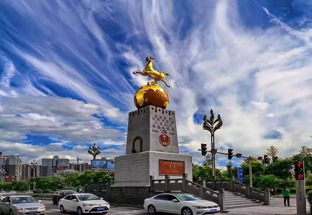 西昌人口经济_西昌邛海图片