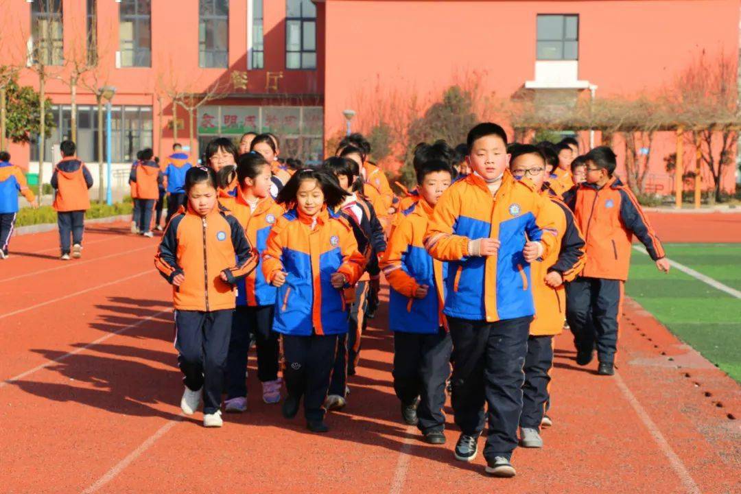 文明校园日照最美大课间活力满校园
