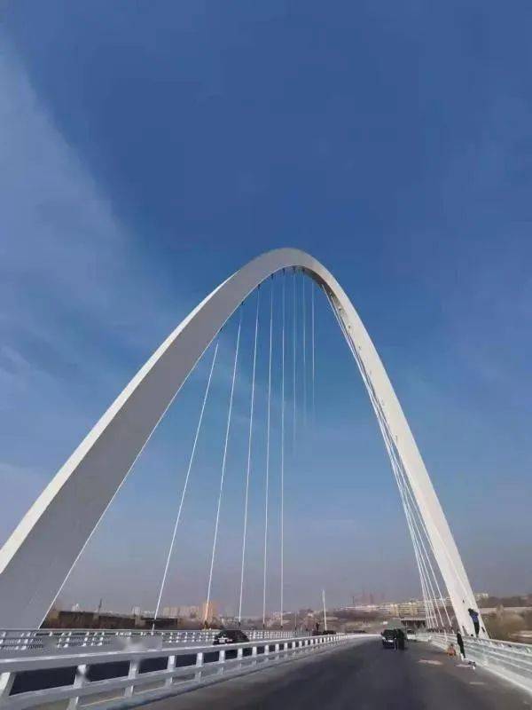 太原至广州有望形成空中快线;太原-古交首条高速路城际公交将运行